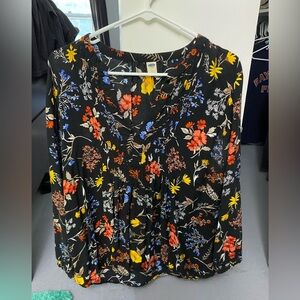 Old navy floral blouse